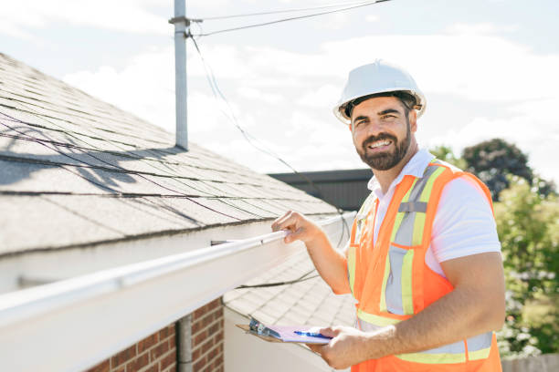 Best Roof Gutter Cleaning  in Glens Falls North, NY